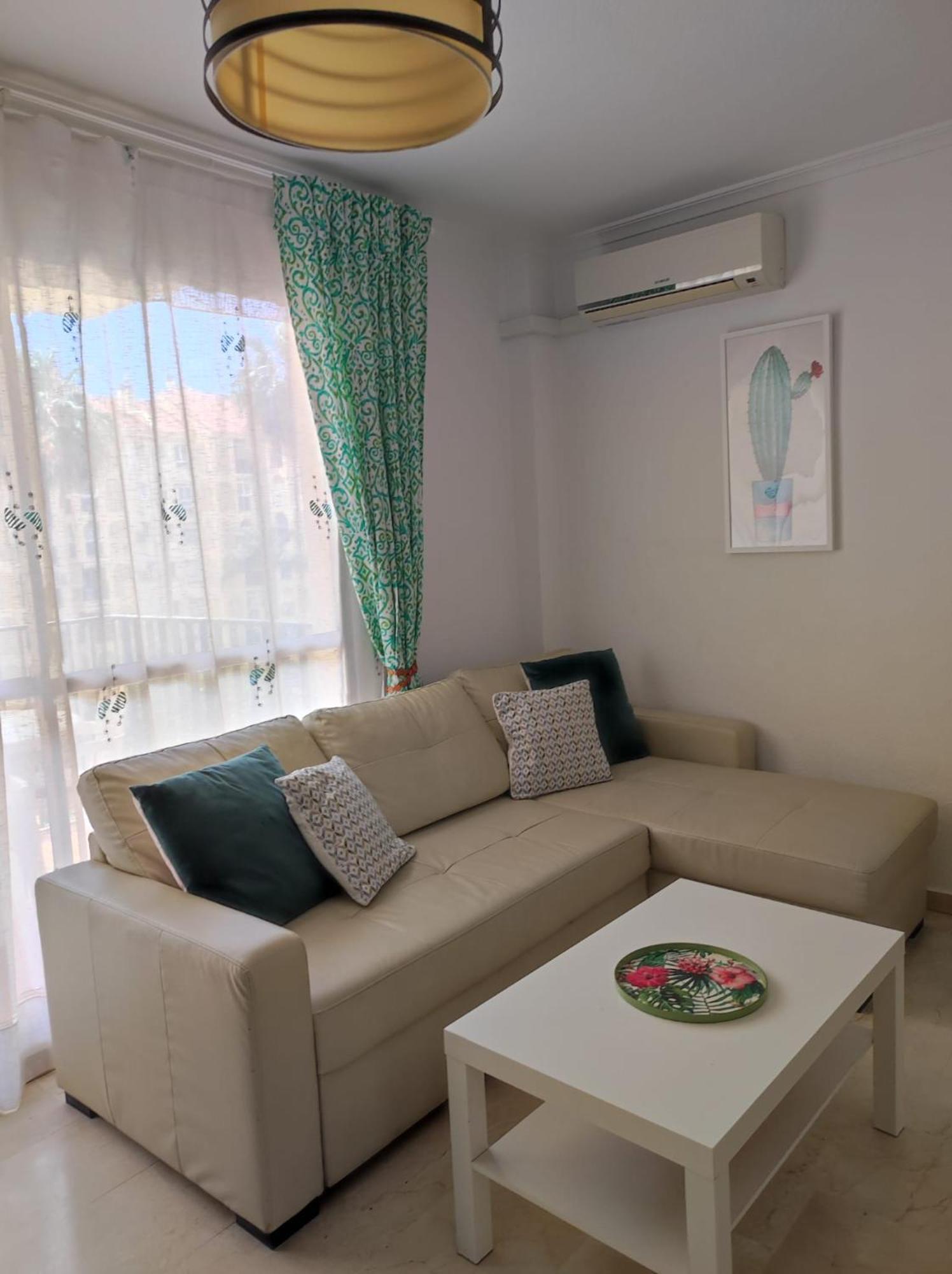 Apartamento Al Lado De La Playa フエンヒロラ エクステリア 写真
