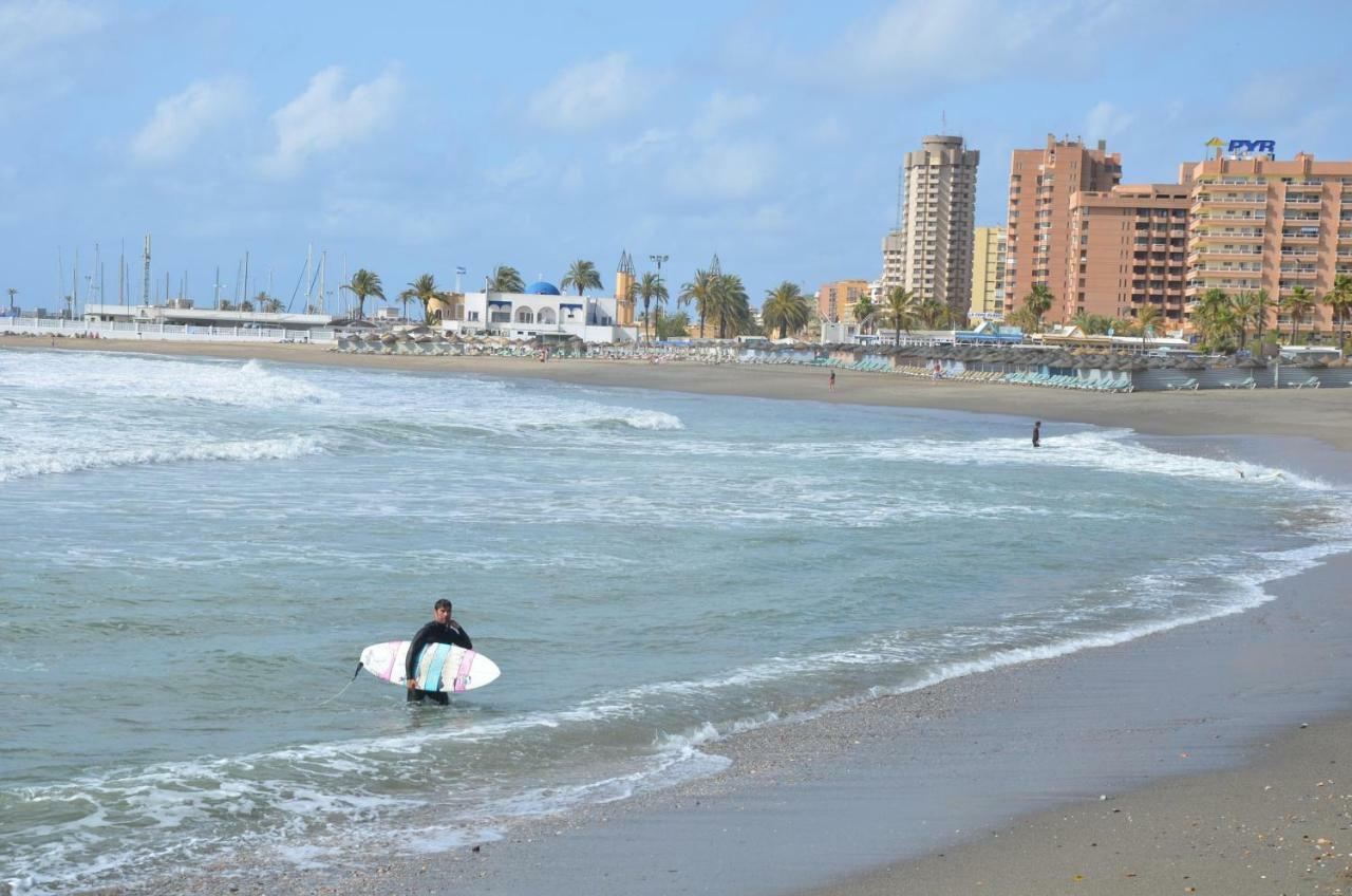 Apartamento Al Lado De La Playa フエンヒロラ エクステリア 写真